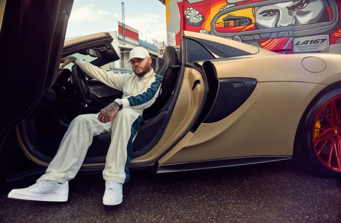 ed2852f3-e769-1bc3-1d45-2ba9f8240028