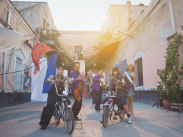 Los Angeles Azules, Cazzu y Santa Fe Klan