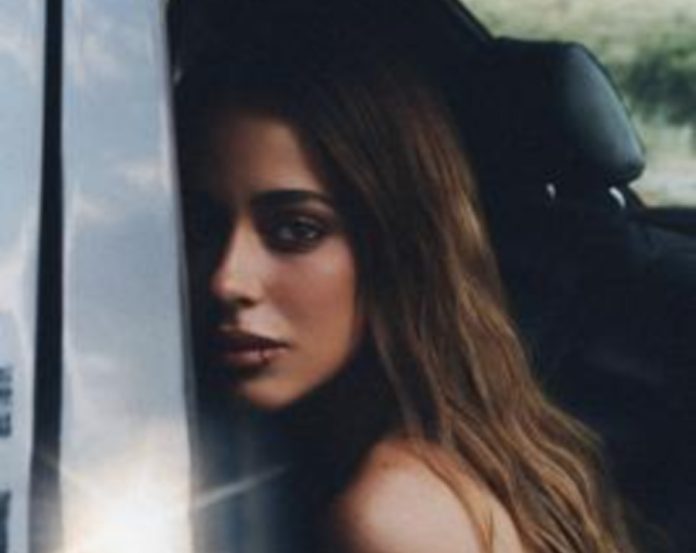 TS_L2_693_v2_EDIT_Flare_Small_for_PicMonkey