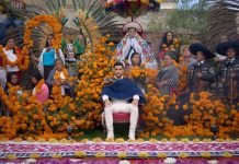 Carlos Rivera honra el Día de Muertos con “Vida…”, un EP que celebra el amor, la memoria y las raíces de México Carlos Rivera | Foto cortesía LaBulla PR