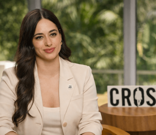 Jeanine Mason interpreta a 'Luz' en CROSS | Foto: Popticular