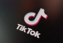 «No apaguen las Starlink»: cómo un live de TikTok ayudó a buscar sobrevivientes en La Guaira TikTok | Foto: Shutterstock