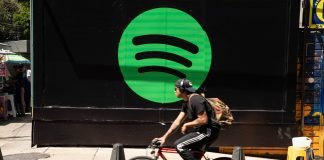 Spotify | Foto: Octavio Hoyos / Shutterstock